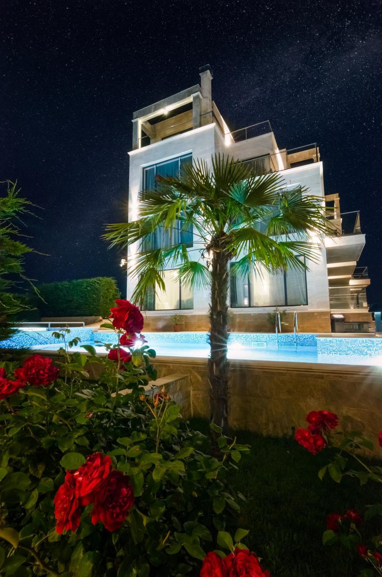 Villa Ambra Tyulenovo Bagian luar foto